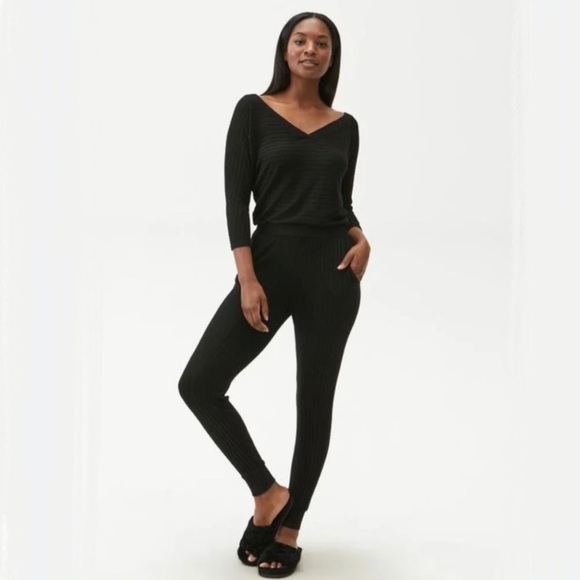 Michael Stars | Rex |‎ Ribbed V neck Jumpsuit - Picture 1 of 16